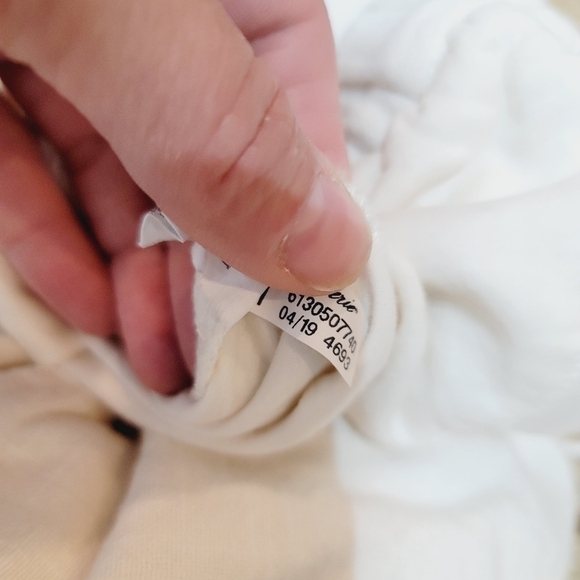 AERIE OFF WHITE COTTON SHORTS, SZ MEDIUM - Picture 9 of 9